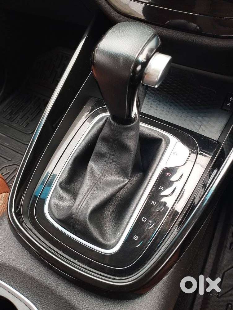 Mg Hector Plus Sharp Cvt, 2023, Petrol