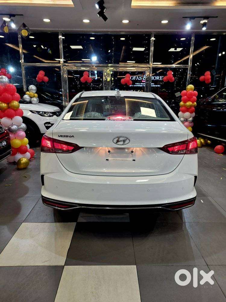 Hyundai Verna 1.5 S Plus Petrol Mt, 2023, Petrol
