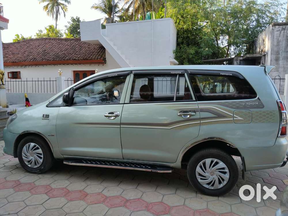 Toyota Innova 2.5 G (diesel) 8 Seater Bs Iv, 2009, Diesel