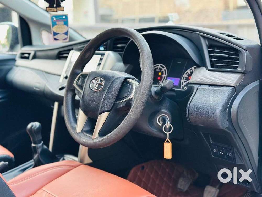 Toyota Innova Crysta [2020-ongoing] 2.4 Gx 7 Str, 2023, Diesel