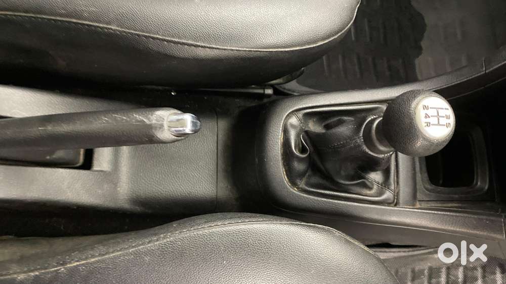 Maruti Suzuki Swift Vxi, 2015, Petrol