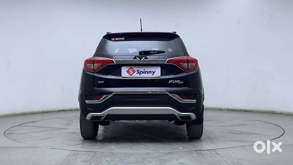 Mahindra Xuv300 W8 Option, 2023, Petrol