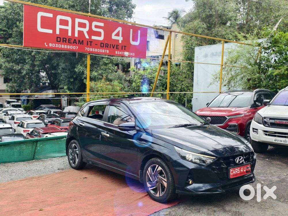 Hyundai I20 Asta (o) 1.2 Mt Dual Tone, 2023, Petrol