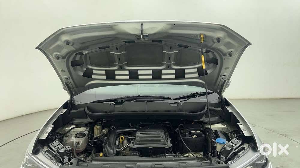 Volkswagen Taigun Topline 1.0 Tsi At (electric Seats), 2022, Petrol