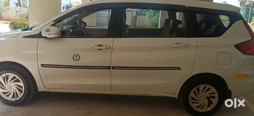 Maruti Suzuki Ertiga 2022 Petrol Well Maintained