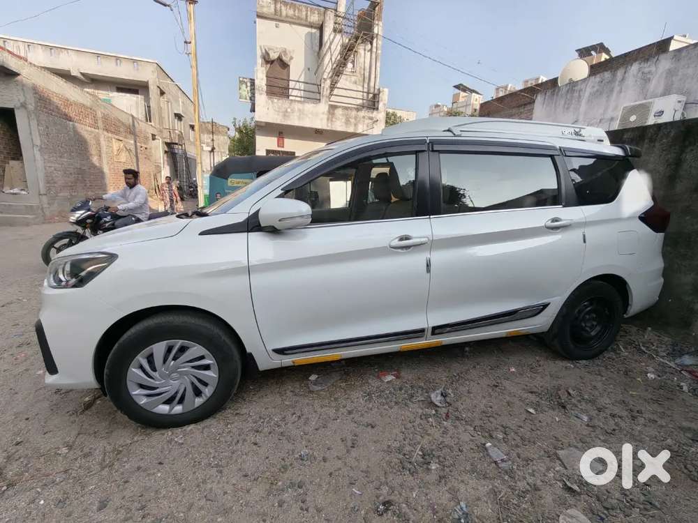 Maruti Suzuki Ertiga Vxi 2025
