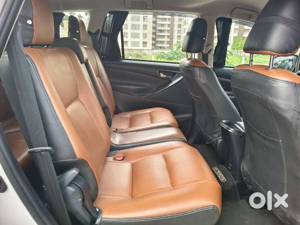 Toyota Innova Crysta 2.4 G Mt 7 Str, 2023, Diesel