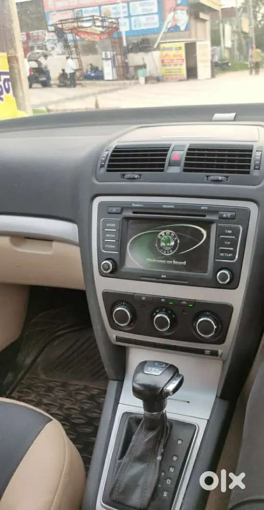 Skoda Laura Ambition Tdi 2013 Diesel Automatic