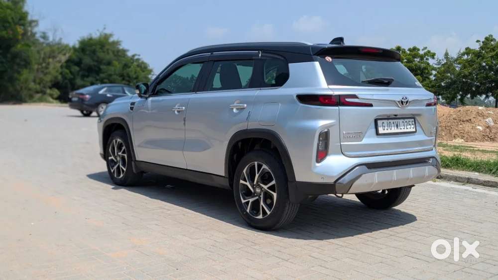 Toyota Urban Cruiser Hyryder 1.5 V Hybrid, 2023, Petrol
