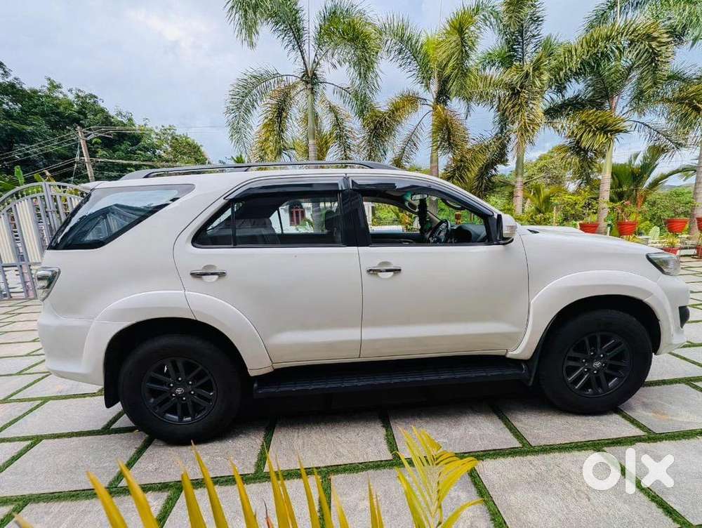 Toyota Fortuner 4*2 Automatic 2015 Diesel Good Condition