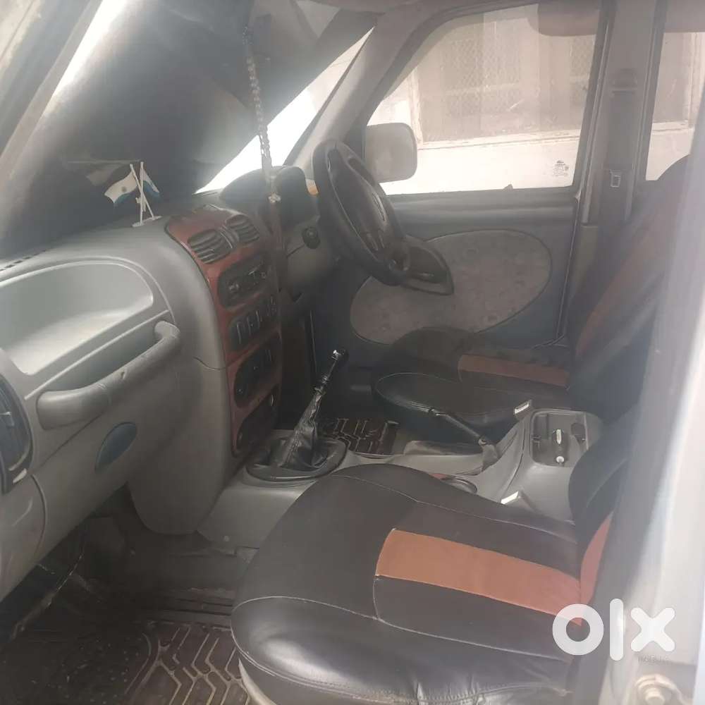 Mahindra Scorpio Classic 2002