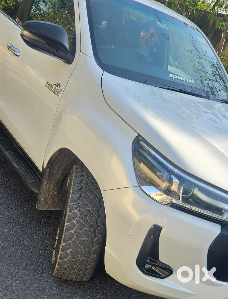 Toyota Hilux 2.8 High 4x4 Mt, 2025, Petrol