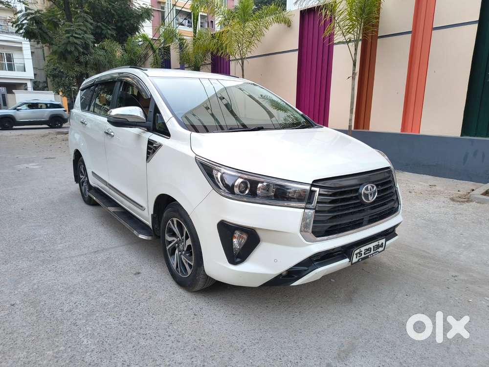 Toyota Innova Crysta 2.4 V 8 Str, 2021, Diesel