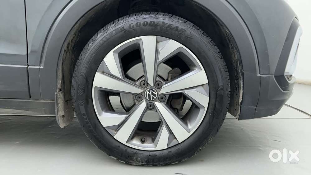 Volkswagen Taigun Topline 1.0 Tsi At (electric Seats), 2022, Petrol