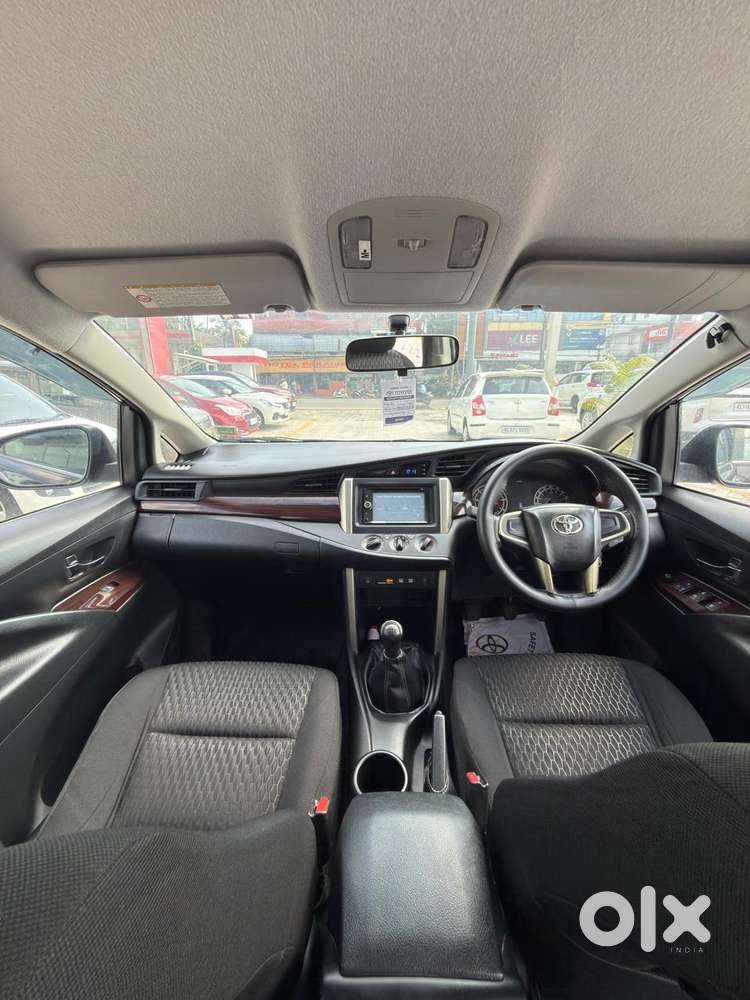 Toyota Innova Crysta 2.4 Gx Mt 8s, 2016, Diesel