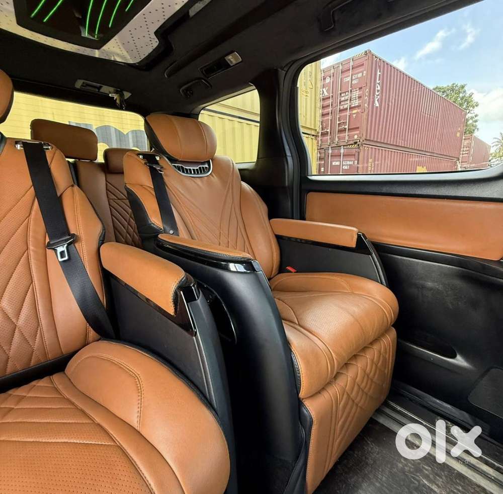 Toyota Alphard 3.0 V6, 2010, Petrol