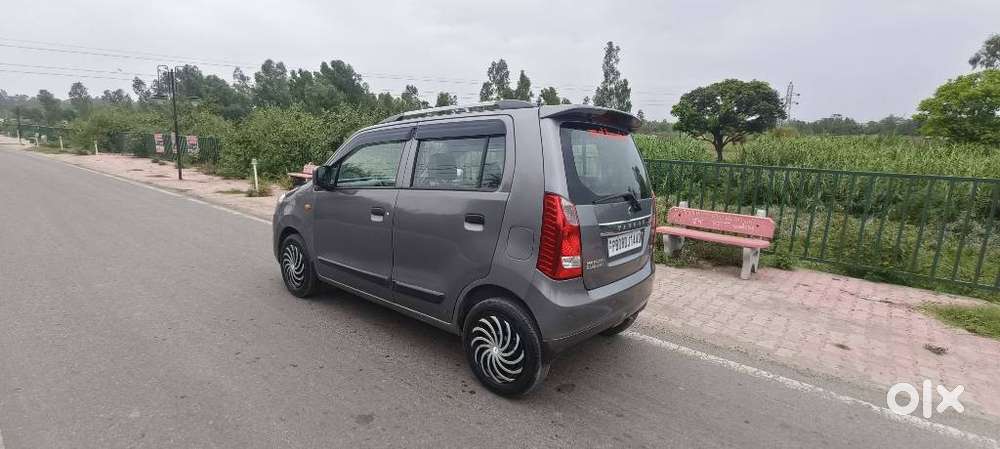 Maruti Suzuki Wagon R Vxi 1.0, 2016, Petrol