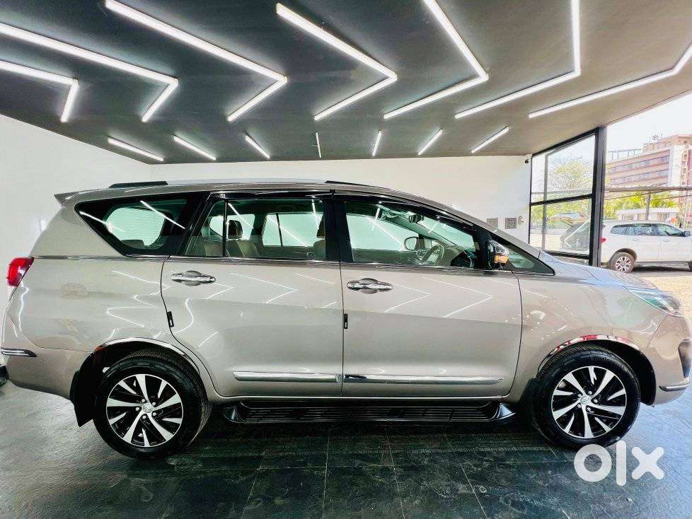 Toyota Innova Crysta 2.8z Automatic, 2021, Diesel