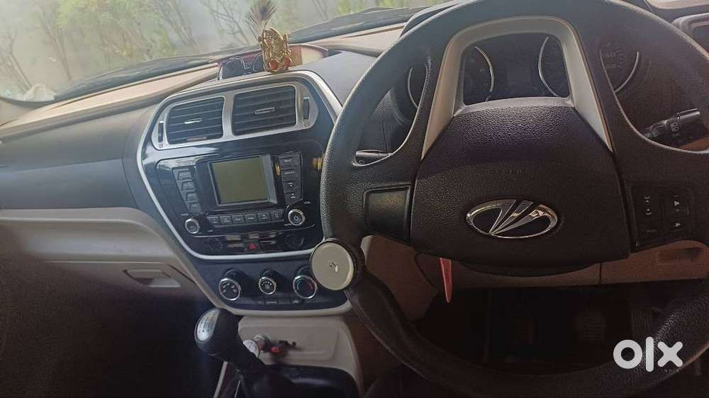Mahindra Tuv 300 2017 Diesel 95500 Km Driven