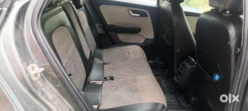 Tata  2025  Model Well Maintained Of Car Is Tata Altroz Xz Lux Dca 1