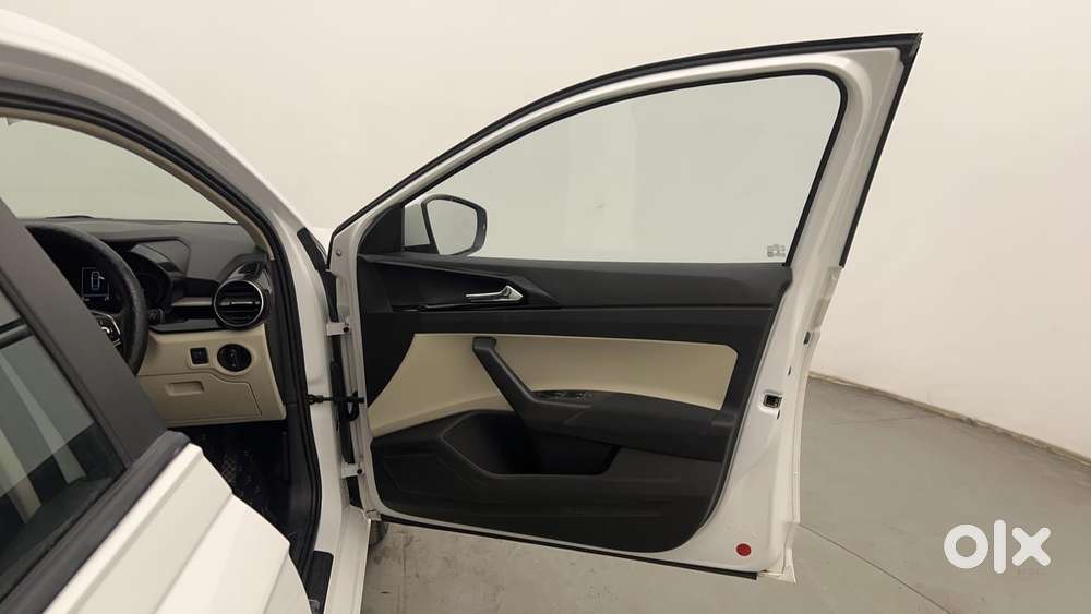 Skoda Slavia Ambition 1.0l Tsi Mt, 2023, Petrol