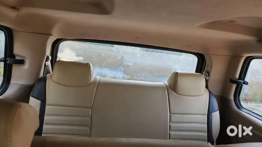 Power Full 8 Siter Car In Lowest Price Best Family Car