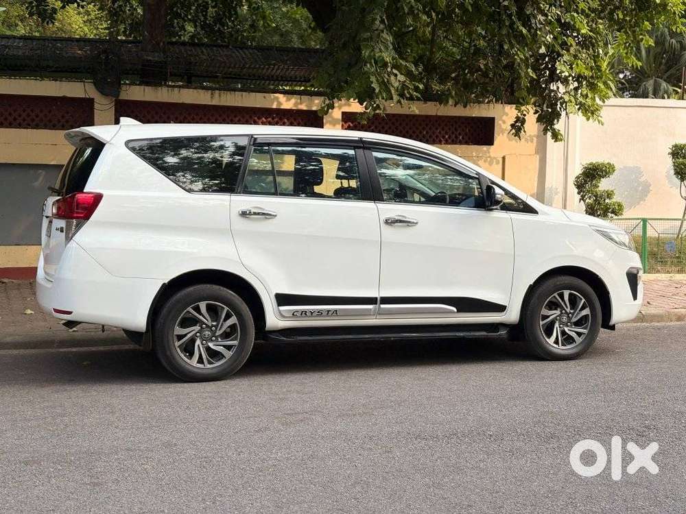 Toyota Innova Crysta 2.4 Gx Mt, 2022, Diesel
