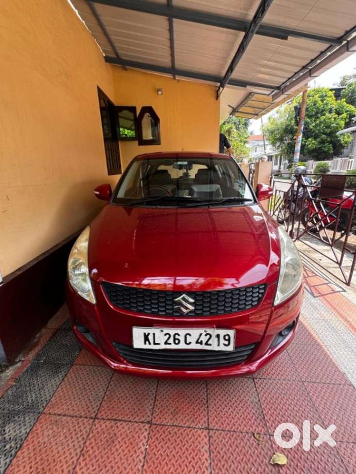 Maruti Suzuki Swift Vxi, 2012, Petrol
