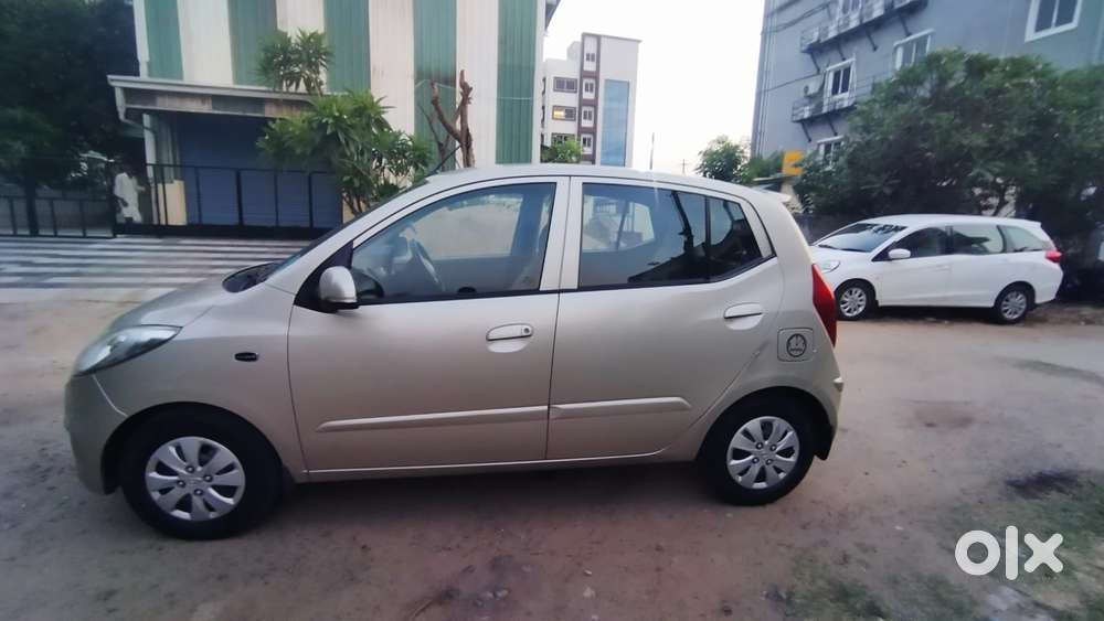 Hyundai I10 Sportz, 2011, Petrol