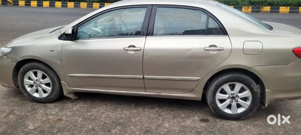 Toyota Corolla Altis 2011 Petrol Automatic