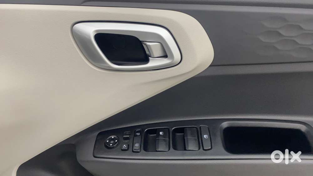 Hyundai Aura [2023-ongoing] 1.2 Sx (o) Manual, 2024, Petrol