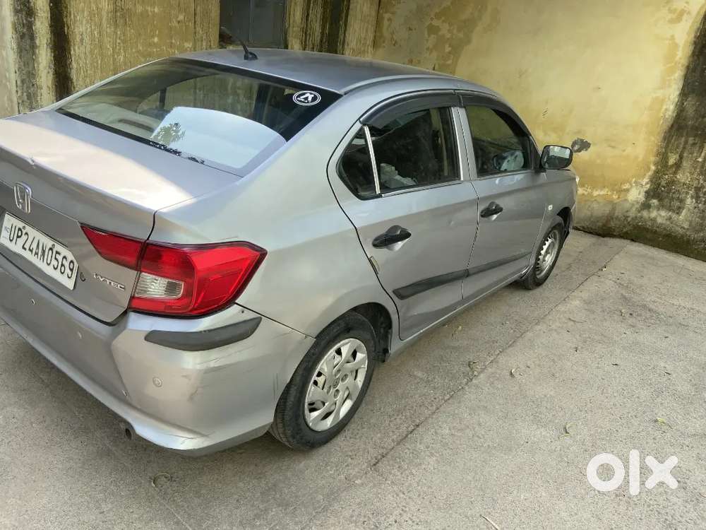 Honda Amaze Single Handed Running