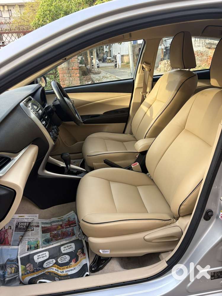 Toyota Yaris J Cvt, 2018, Petrol