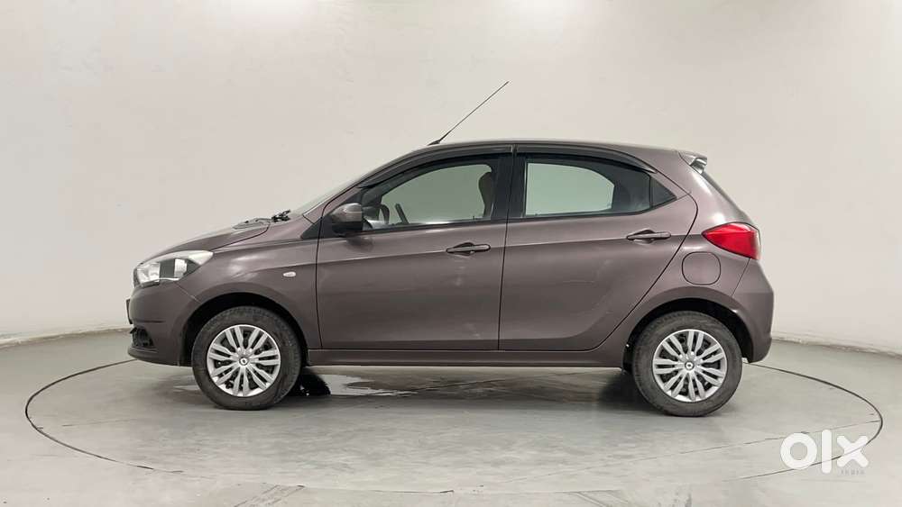 Tata Tiago 1.2 Revotron Xt, 2016, Petrol
