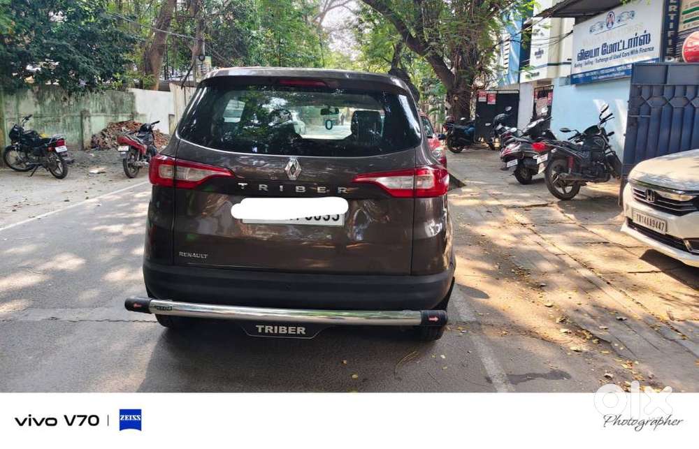 Renault Triber Rxt, 2022, Petrol