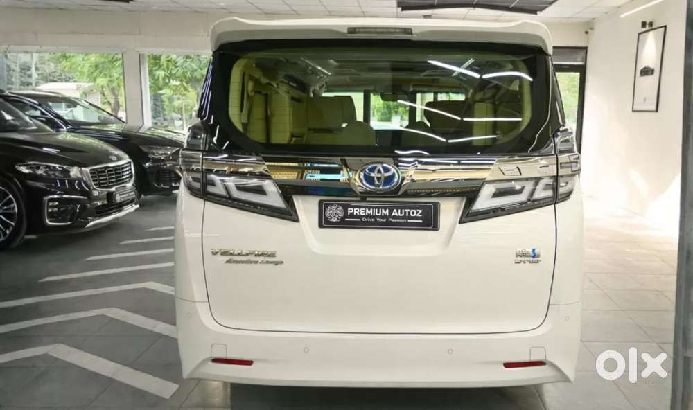 Toyota Vellfire, 2023, Petrol