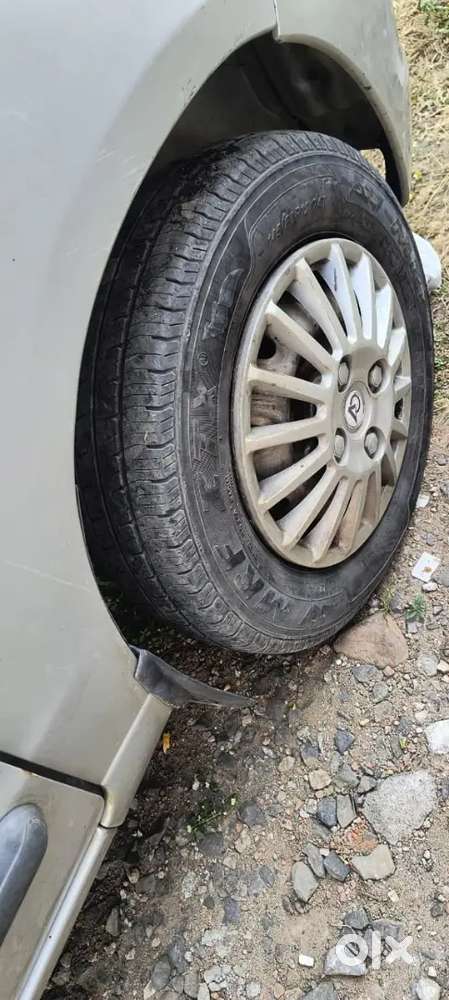 5 Tyre New Hai, Engine Pura Ok Hai Koi Bhi Kaam Nahi Hai