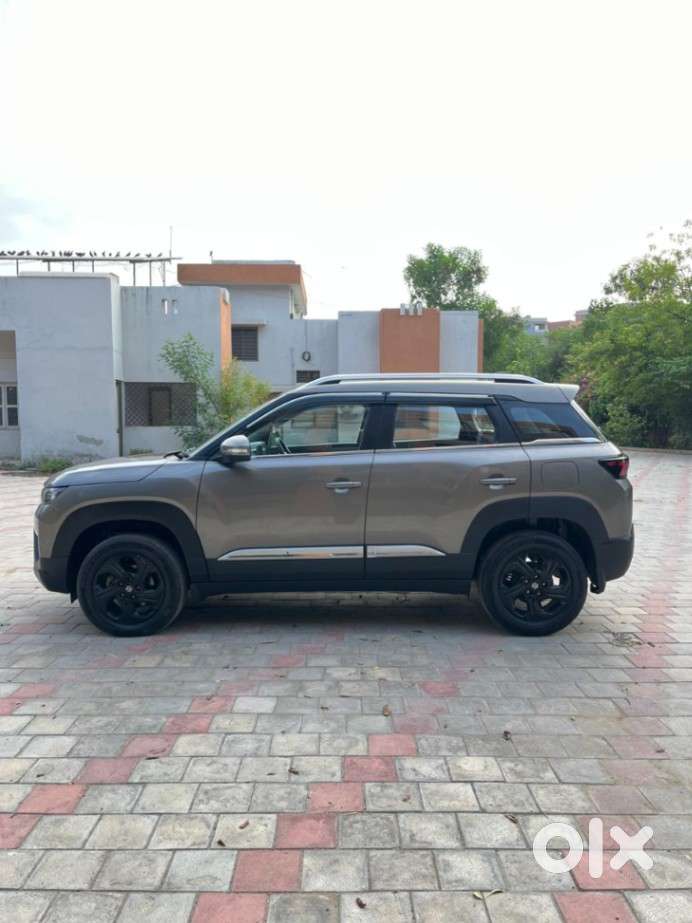 Maruti Suzuki Brezza 1.5 Vxi Cng, 2024, Petrol