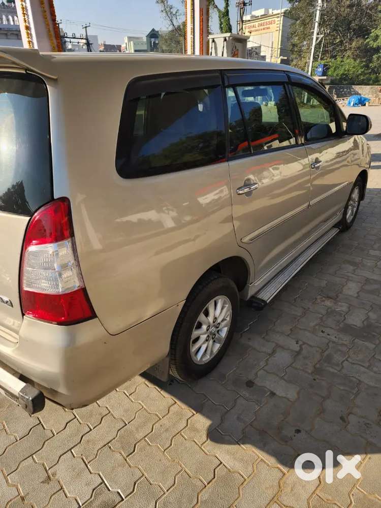 Toyota Innova 2.5 Vx 2012