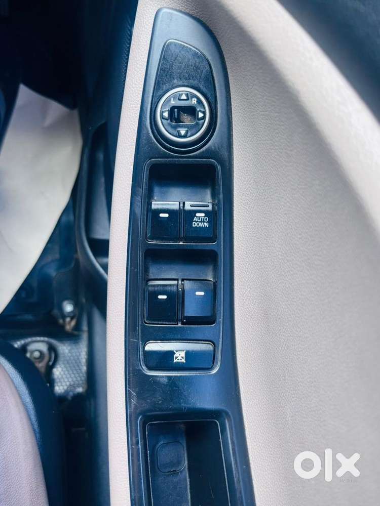 2016 Hyundai 1.2 -good Condition - 4 Lakhs