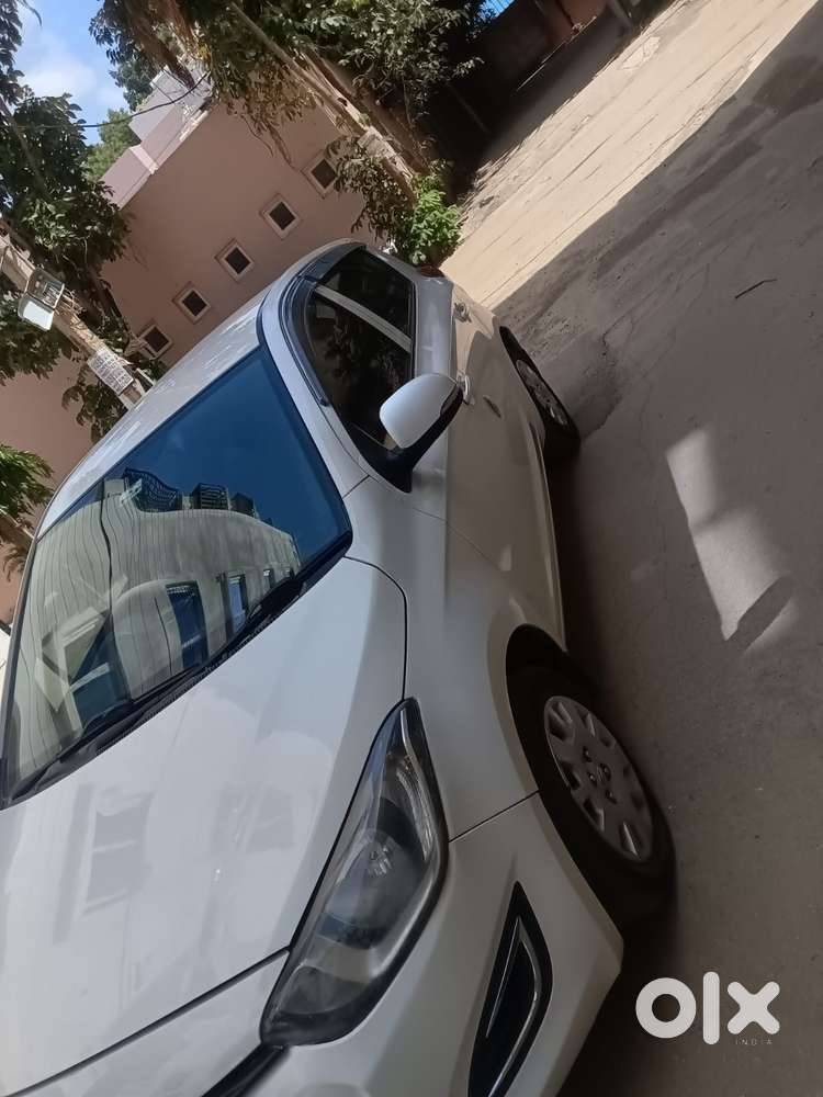 Hyundai I20 Magna 1.2 Vtvt, 2014, Petrol
