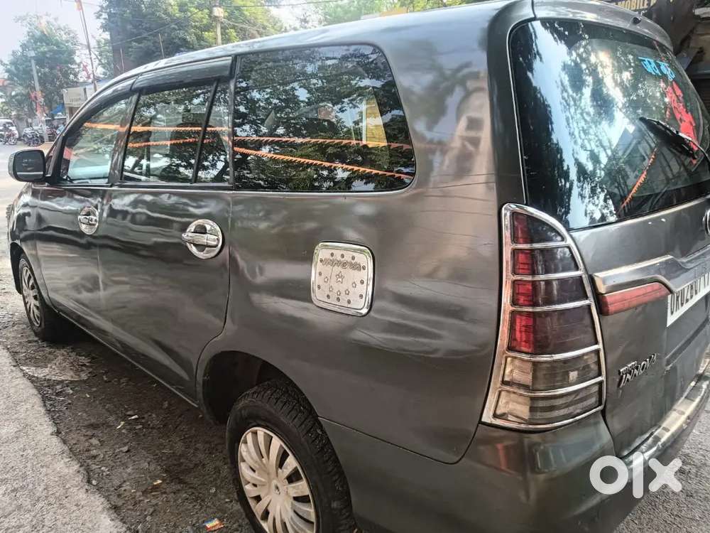 Toyota Innova 2011 Diesel Well Maintained
