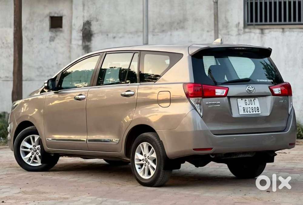 Toyota Innova Crysta 2.4 Gx Mt 8s, 2016, Diesel