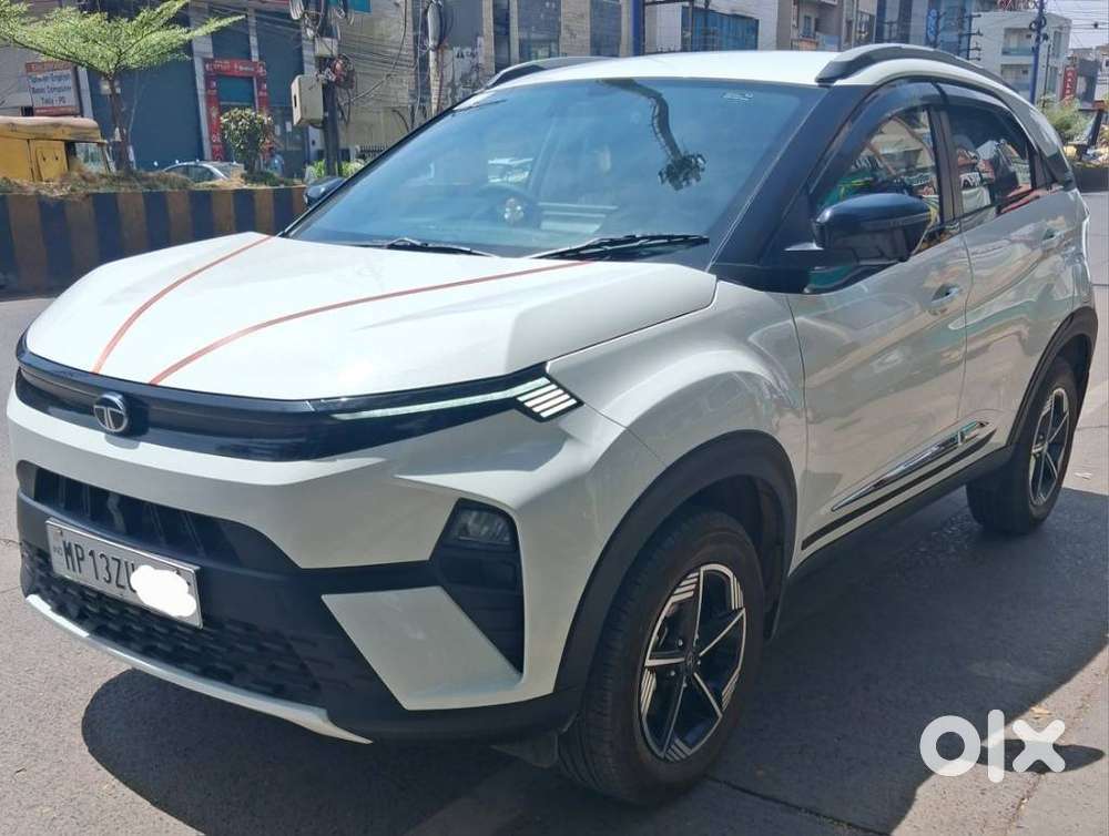 Tata Nexon 1.2 Revotron Xza Plus (o) Amt, 2025, Petrol