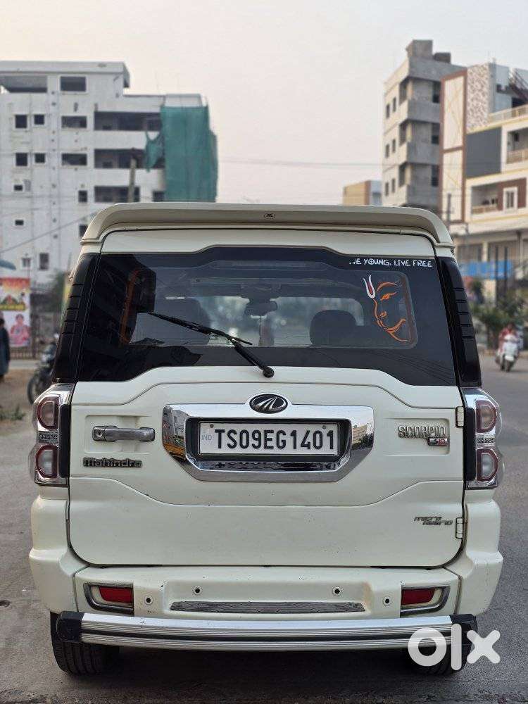 Mahindra Scorpio S10, 2015, Diesel