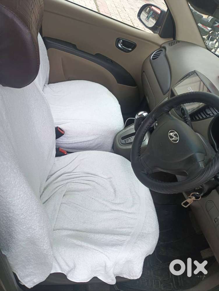 Very Less Driven  Automatic Car ,in Showroom Condition