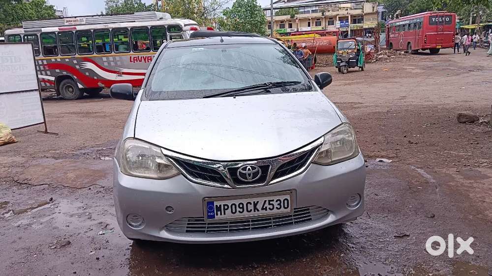 Toyota Etios Liva 2012