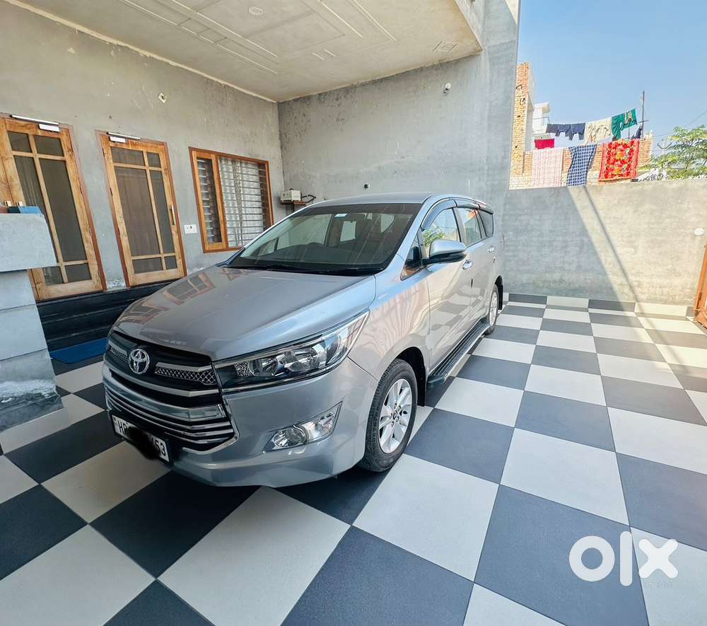 Toyota Innova Crysta 2018 Diesel Well Maintained