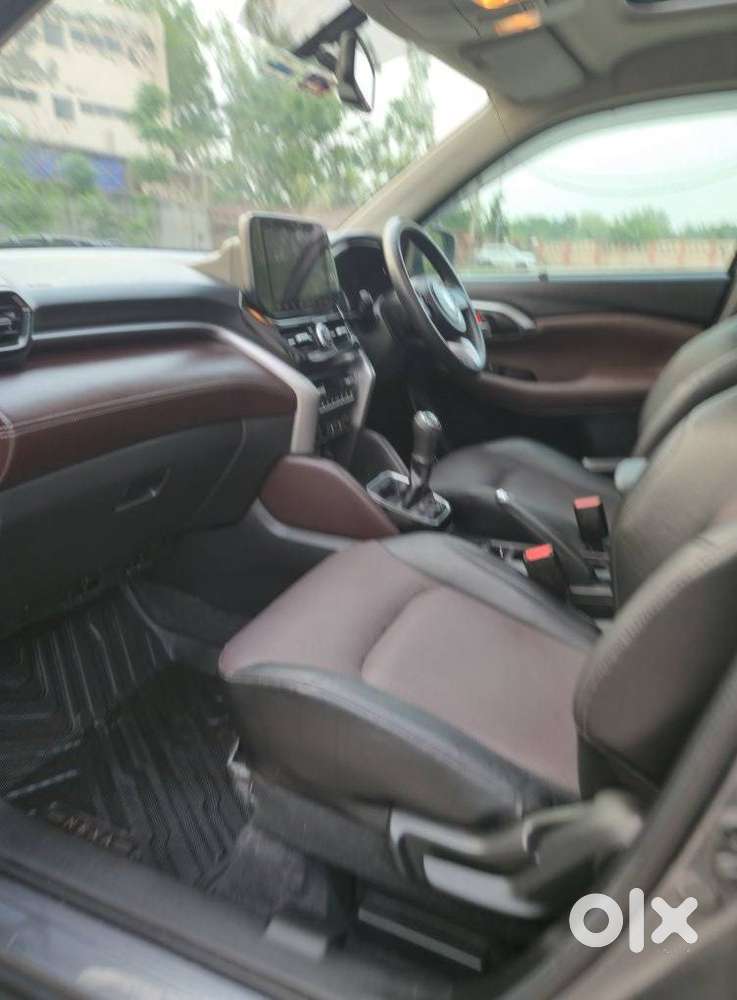 Maruti Suzuki Grand Vitara 1.5 Alpha Smart Hybrid, 2023, Petrol