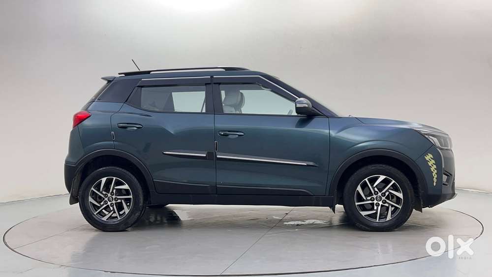 Mahindra XUV300 W8 Option, 2022, Petrol